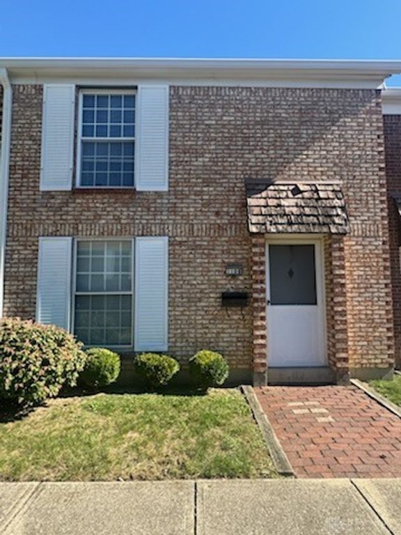 1108 Charleston Court, Fairborn, OH 45324
