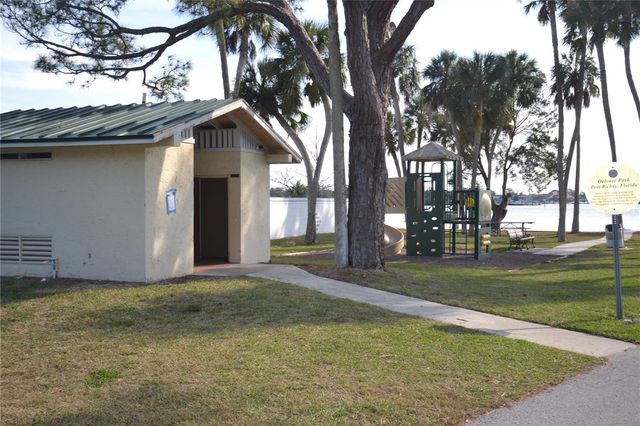 5229 MILLER BAYOU DRIVE, Port Richey, FL 34668