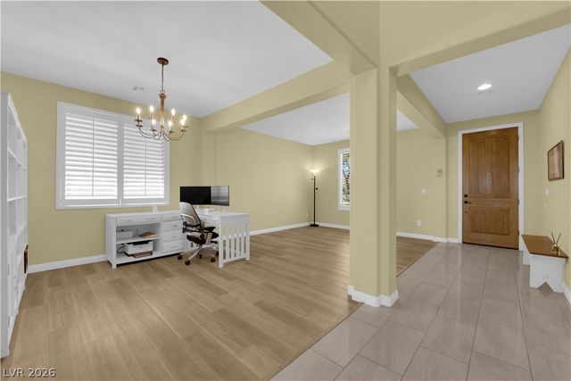 608 Highland Bluff Way, Las Vegas, NV 89138