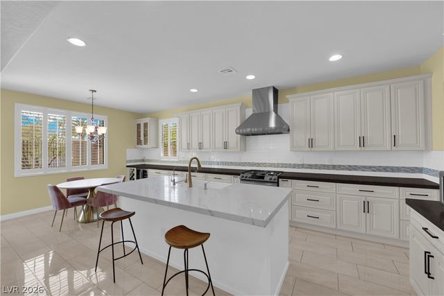 608 Highland Bluff Way, Las Vegas, NV 89138