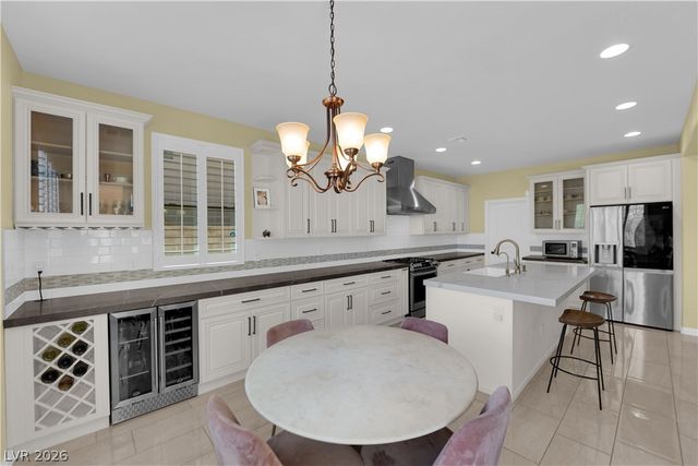 608 Highland Bluff Way, Las Vegas, NV 89138