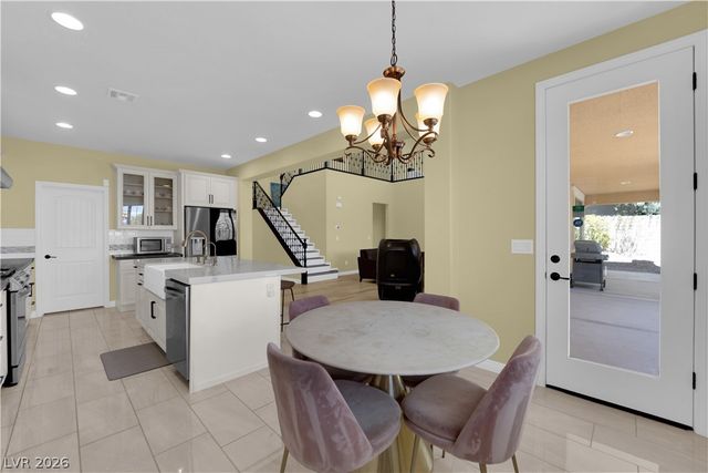 608 Highland Bluff Way, Las Vegas, NV 89138