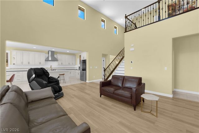 608 Highland Bluff Way, Las Vegas, NV 89138