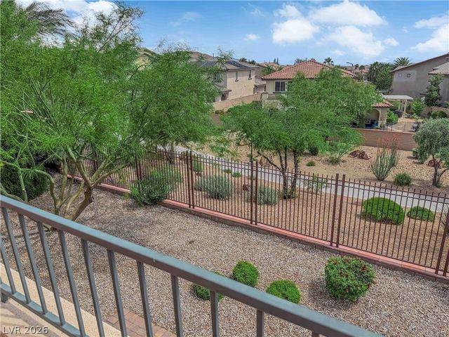 608 Highland Bluff Way, Las Vegas, NV 89138