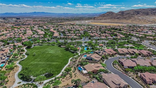 608 Highland Bluff Way, Las Vegas, NV 89138