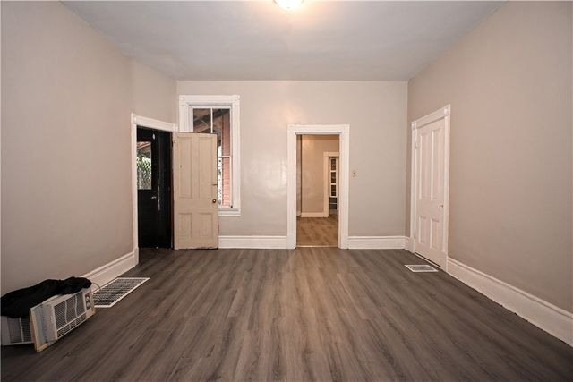 100 S 14th St, South Side, PA 15203