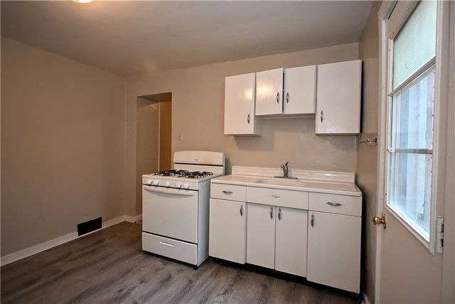 100 S 14th St, South Side, PA 15203
