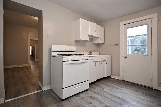100 S 14th St, South Side, PA 15203