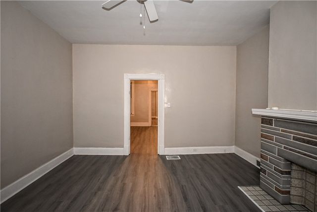 100 S 14th St, South Side, PA 15203