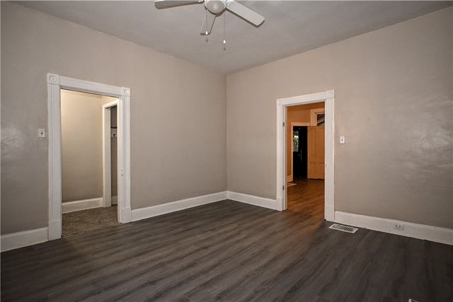 100 S 14th St, South Side, PA 15203