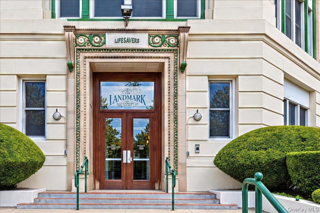 1 Landmark Square 213, Port Chester, NY 10573 — exterior