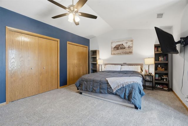 1255 Pacific Street, Ely, IA 52227