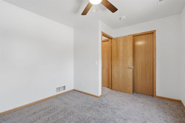 1255 Pacific Street, Ely, IA 52227