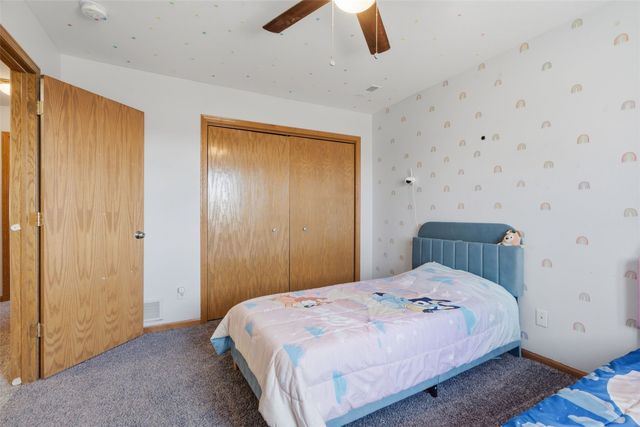 1255 Pacific Street, Ely, IA 52227