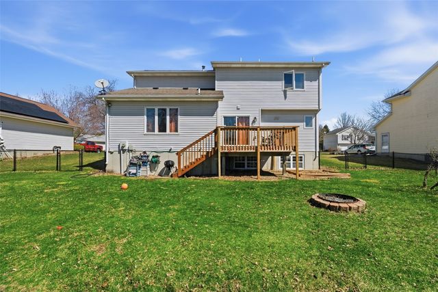 1255 Pacific Street, Ely, IA 52227
