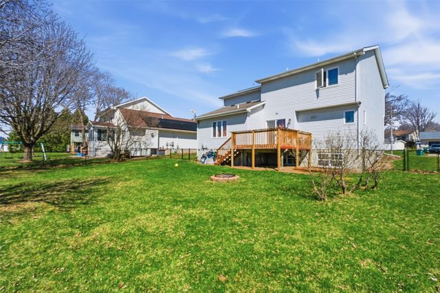 1255 Pacific Street, Ely, IA 52227