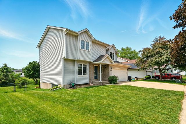 1255 Pacific Street, Ely, IA 52227