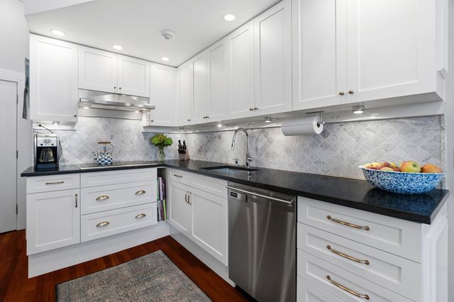 24 Marlborough St 6, Boston, MA 02116