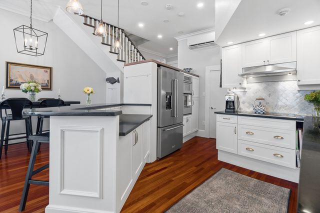 24 Marlborough St 6, Boston, MA 02116
