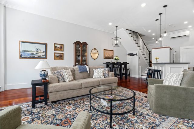 24 Marlborough St 6, Boston, MA 02116