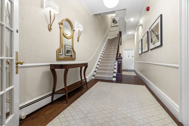24 Marlborough St 6, Boston, MA 02116