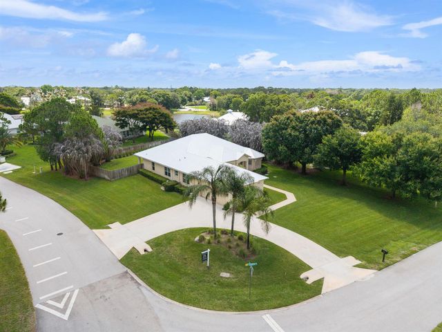1106 SW Thoreau Court, Palm City, FL 34990