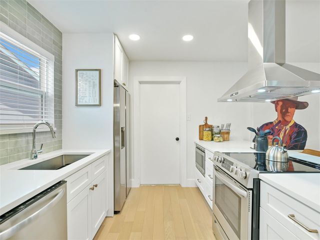 3601 Ambleside DR, Austin, TX 78759