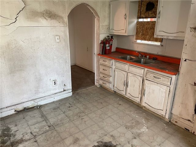 473 New 8th Ave, West Homestead, PA 15120