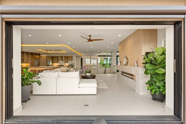 11152 San Terrazo Place, Las Vegas, NV 89141