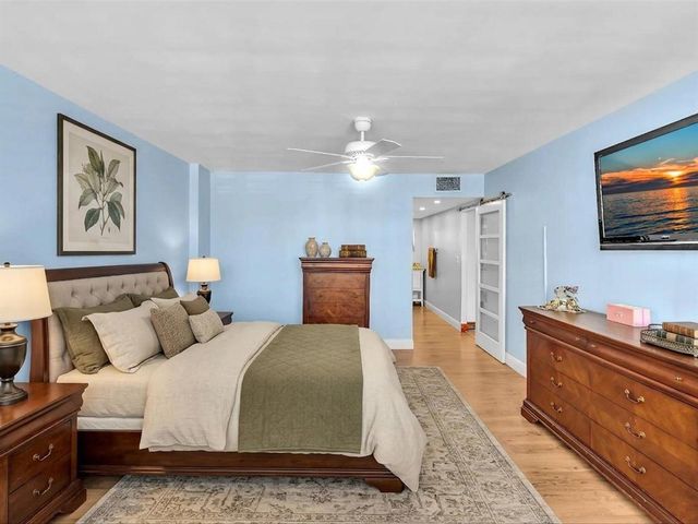 1147 Hillsboro Mile 201, Hillsboro Beach, FL 33062