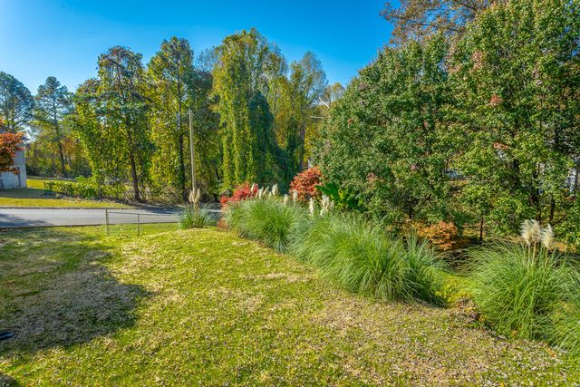 1303 Campbell Crescent, Lafayette, GA 30728