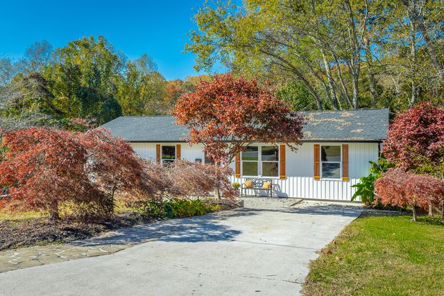 1303 Campbell Crescent, Lafayette, GA 30728