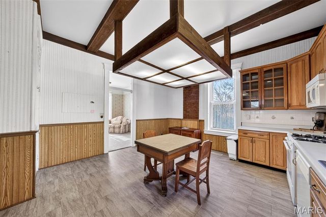 16 Maple Street, St Peters, MO 63376