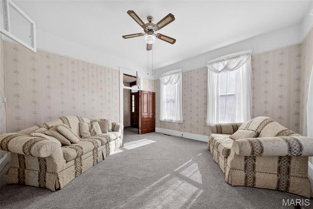 16 Maple Street, St Peters, MO 63376