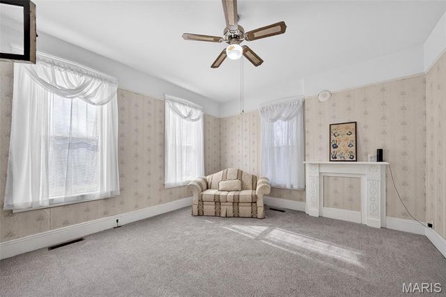 16 Maple Street, St Peters, MO 63376