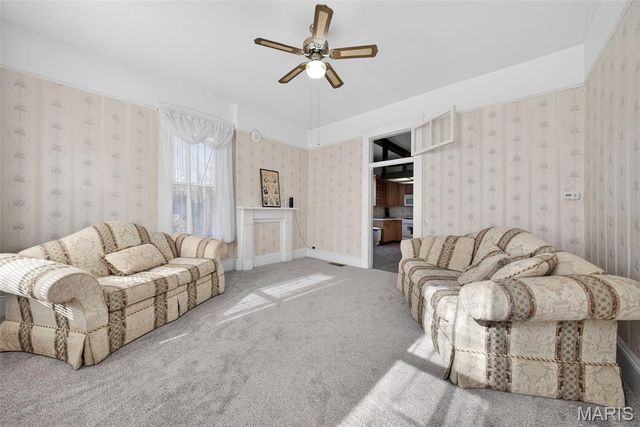 16 Maple Street, St Peters, MO 63376