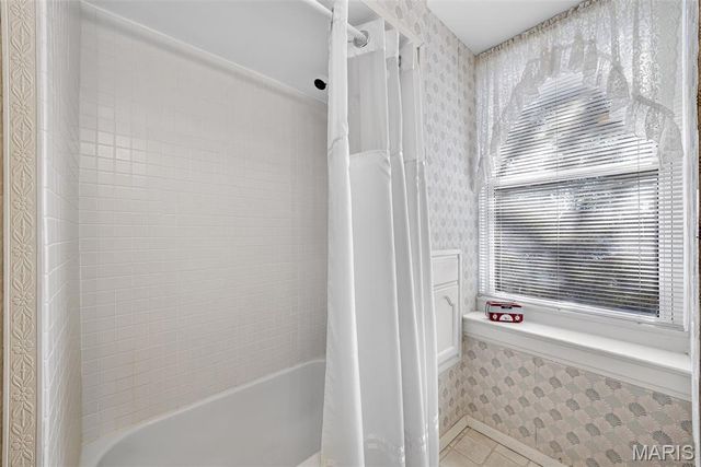 16 Maple Street, St Peters, MO 63376