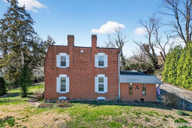 16 Maple Street, St Peters, MO 63376