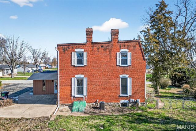 16 Maple Street, St Peters, MO 63376