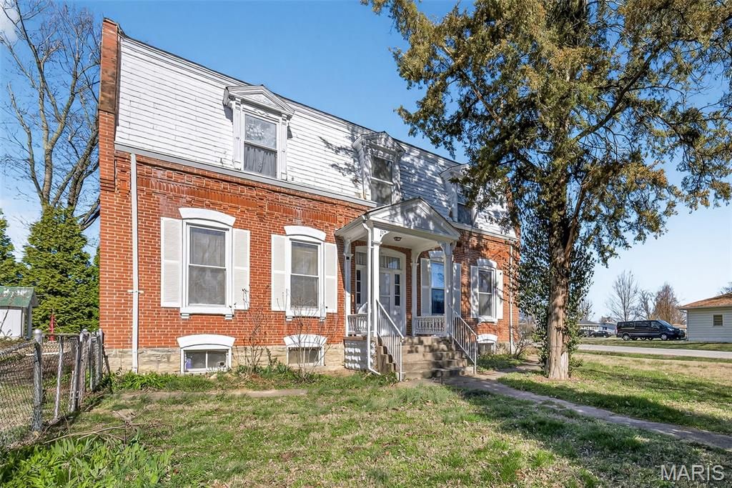 16 Maple Street, St Peters, MO 63376