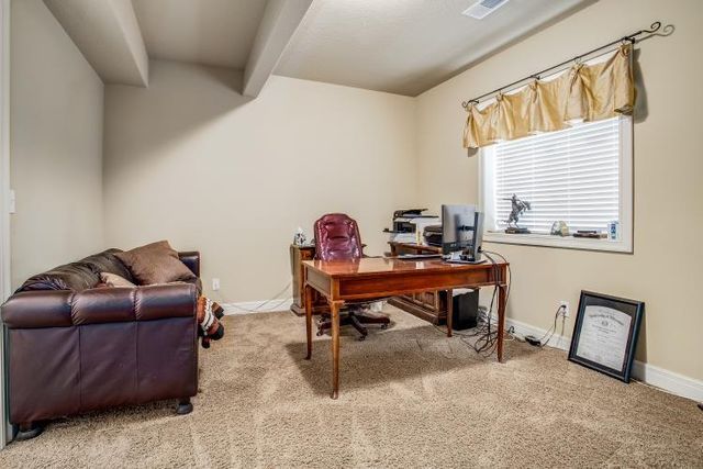 3845 NW CIMARRON Street, Lee's Summit, MO 64064