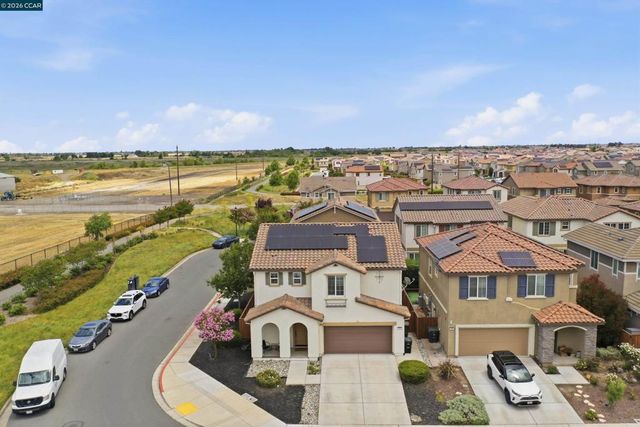300 Coolcrest Dr, Oakley, CA 94561