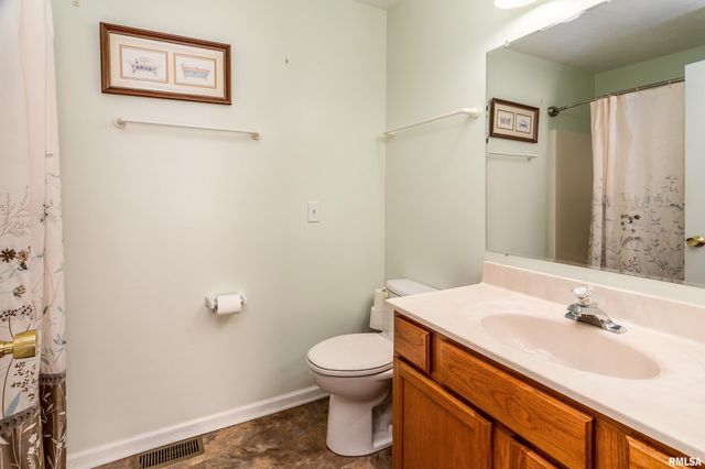 2080 Route 166, Creal Springs, IL 62922