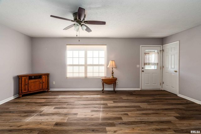 2080 Route 166, Creal Springs, IL 62922