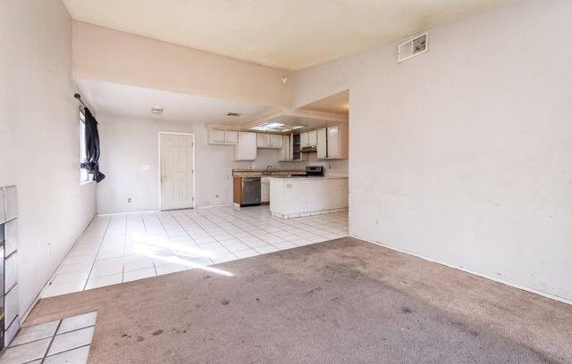 421 Lindsay Ave, Sacramento, CA 95838