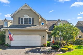 43 Greystone Drive, Poland, OH 44514