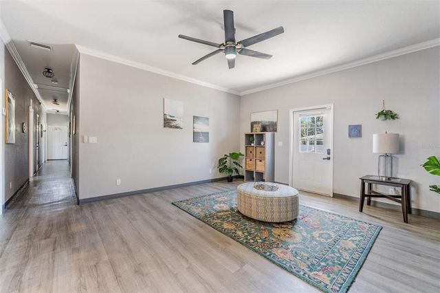 1835 16TH STREET S, St Petersburg, FL 33705