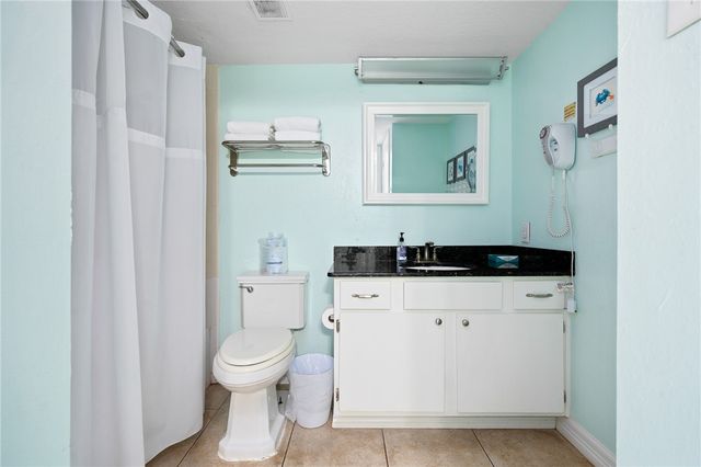 1021 S Water St 214, Rockport, TX 78382