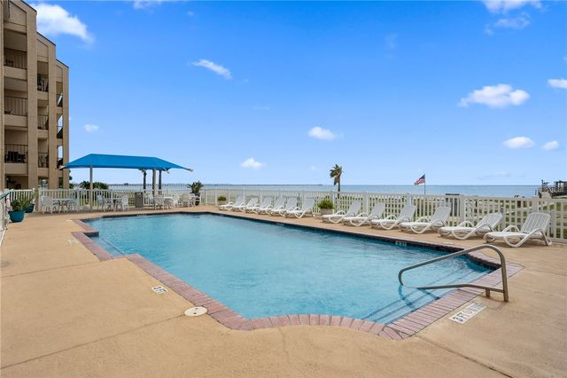 1021 S Water St 214, Rockport, TX 78382