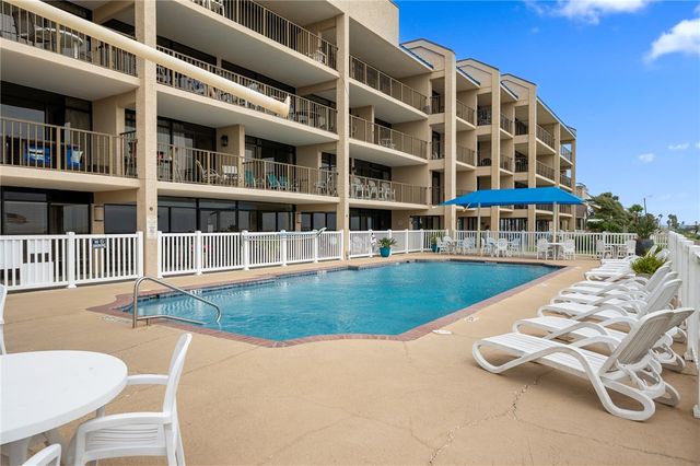 1021 S Water St 214, Rockport, TX 78382